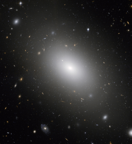 Elliptical Galaxy NGC 1132